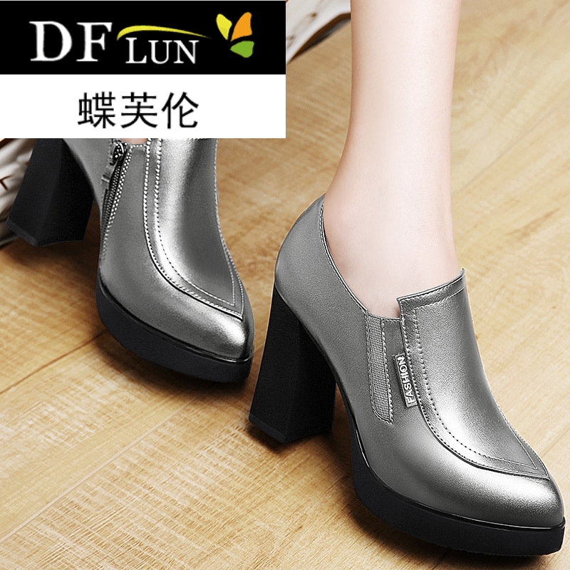 方跟单鞋女士2018新款秋百搭粗跟高根鞋子春季深口大跟时尚9