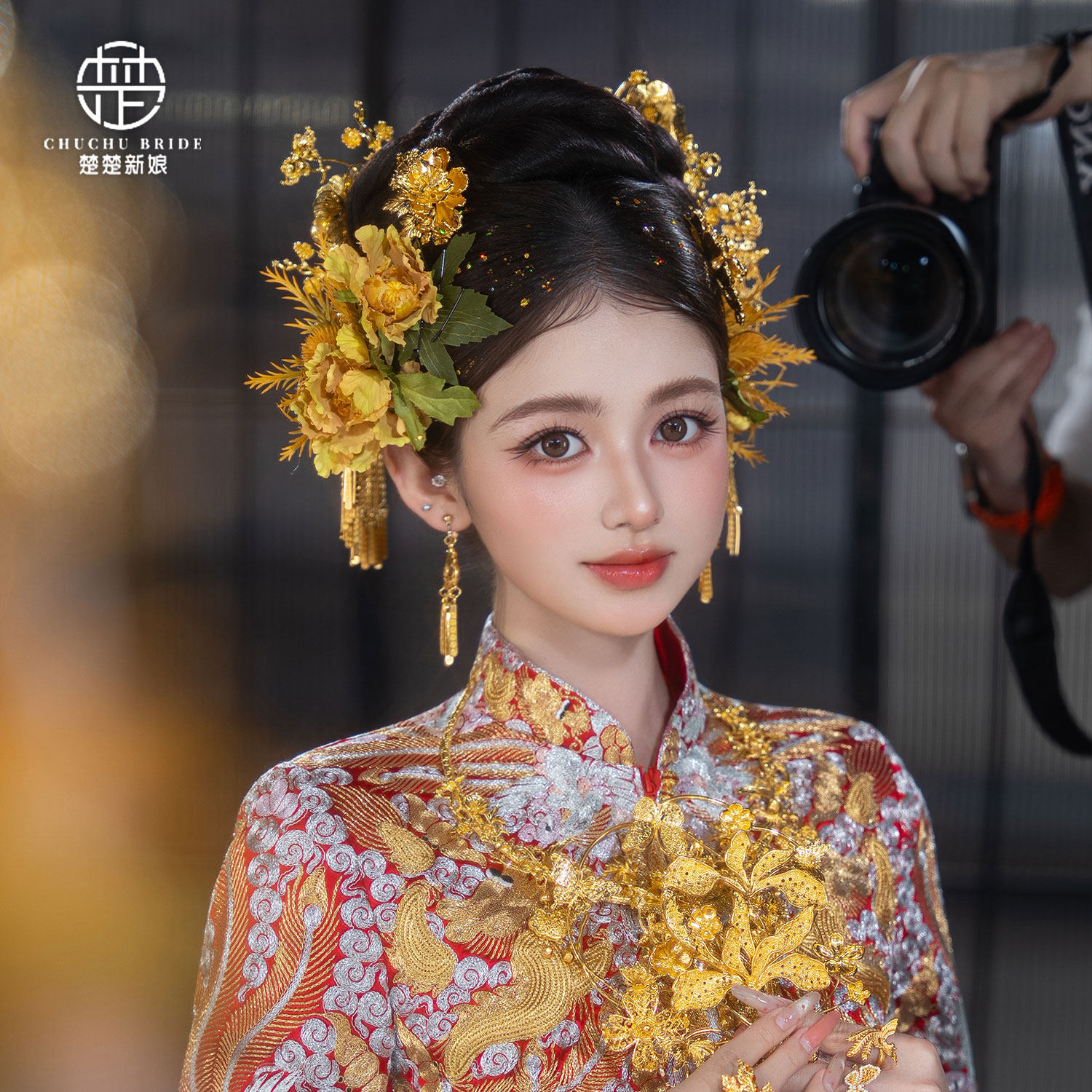新中式新娘头饰古典金色发簪精致流苏减龄秀禾服晨袍龙凤褂发饰品