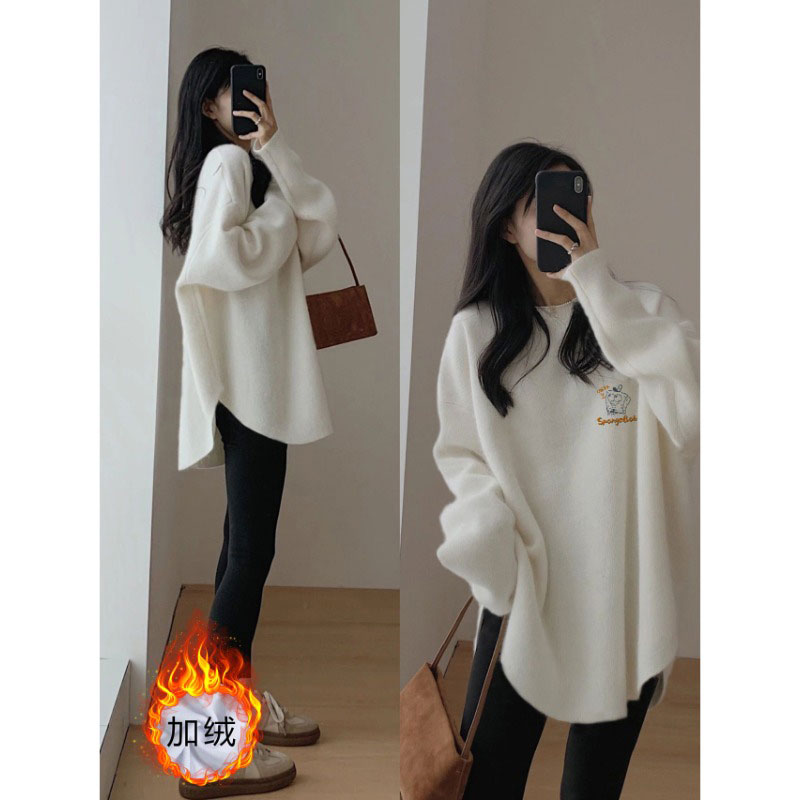 中长款白色打底衫女秋冬宽松内搭磨毛长袖T恤配鲨鱼裤的上衣1120r