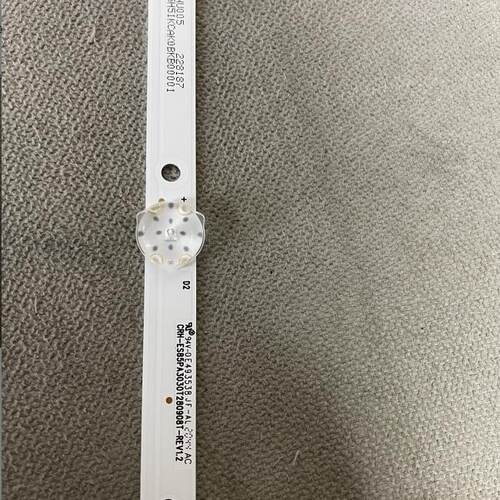 适用海尔LU85C61(PRO)灯条