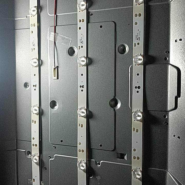 适用长虹LED28C3000A灯条CRH-K283535T0306453-Rev1.5 D灯条6灯