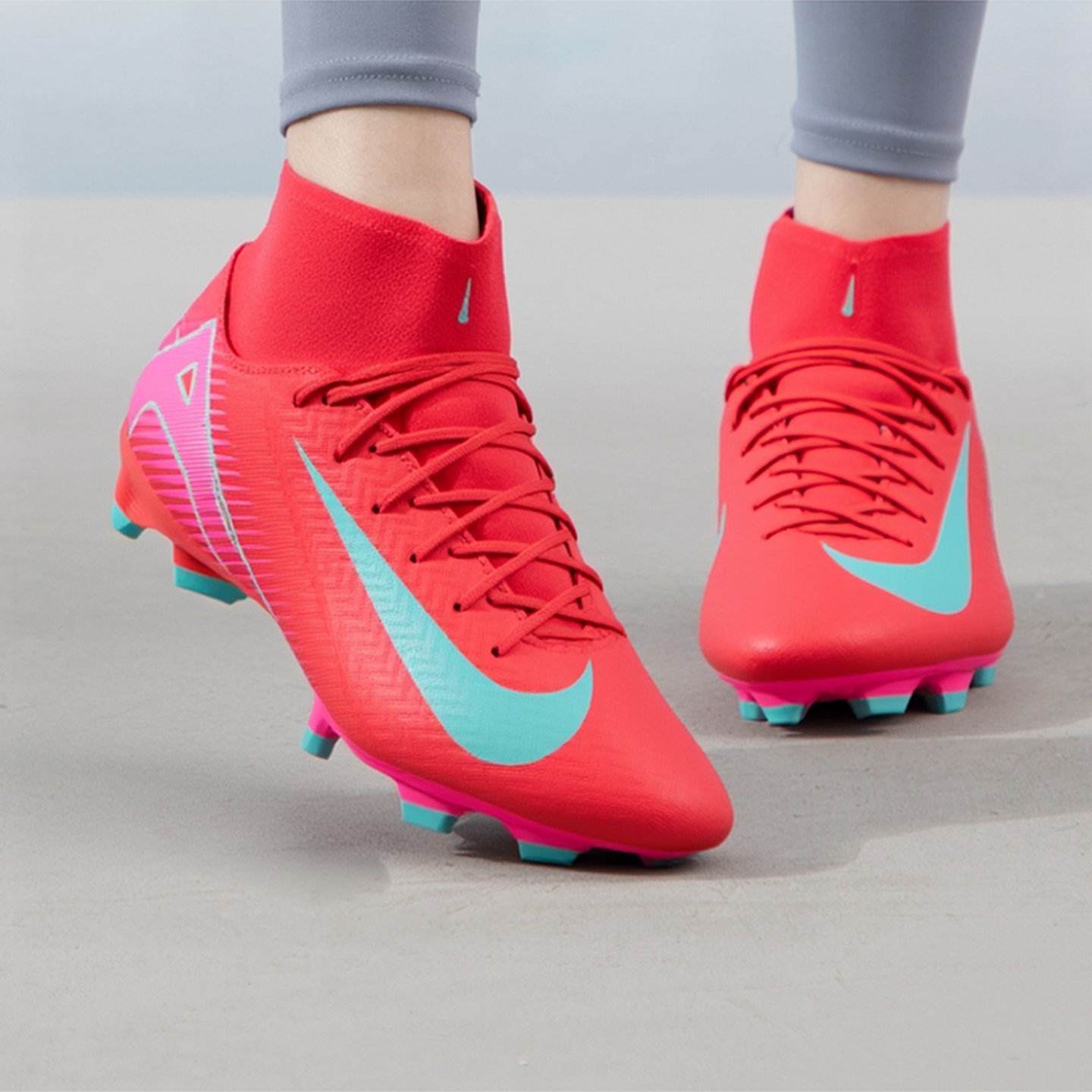 耐克ZMSUPERFLY10混钉足球鞋