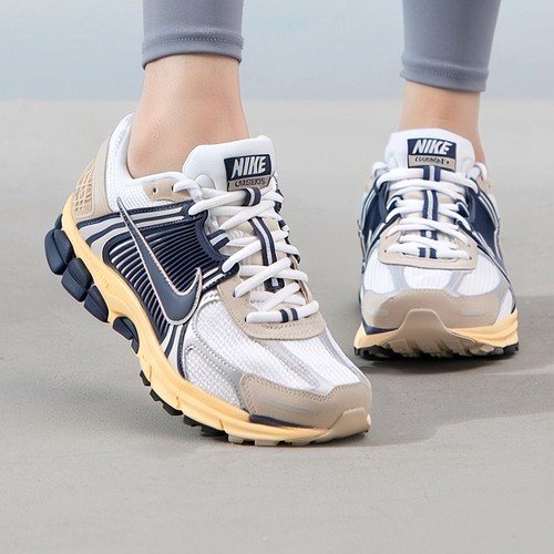 耐克AirZoomVomero5跑步鞋