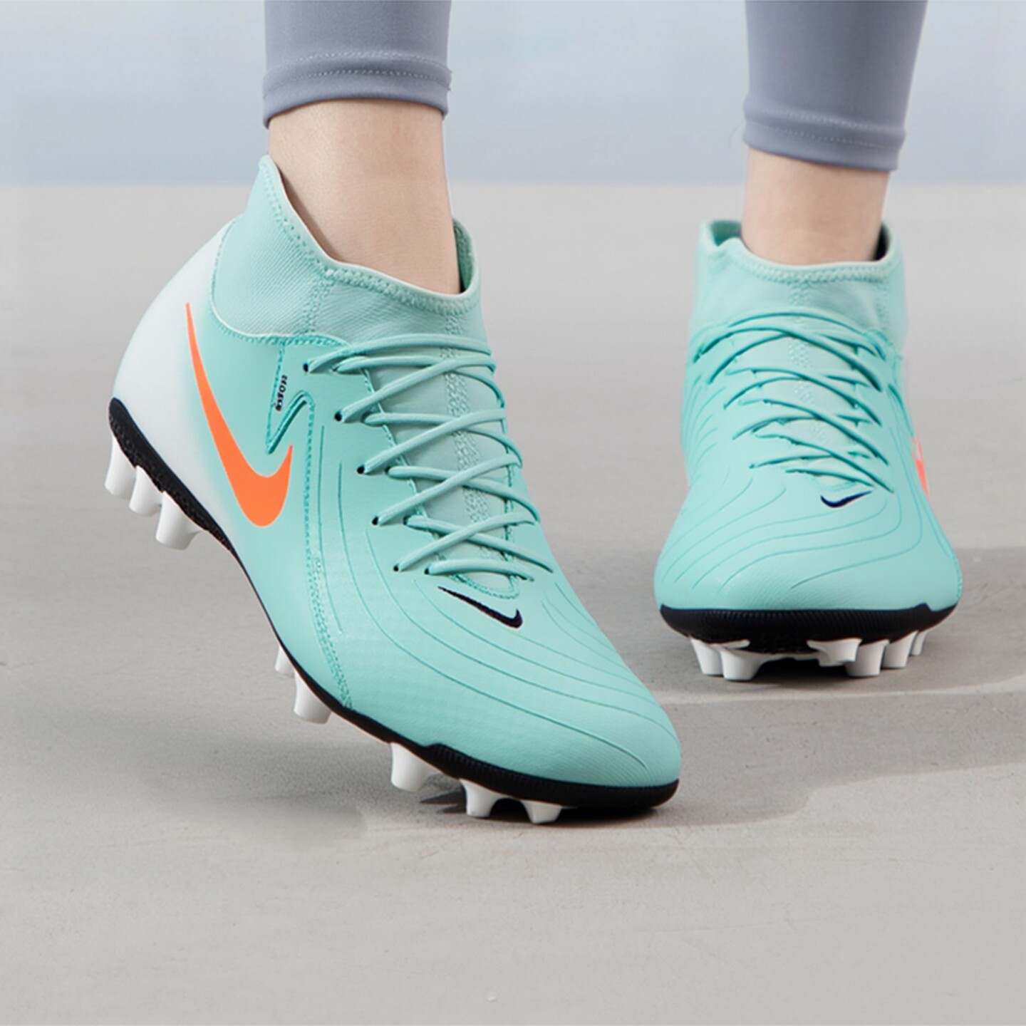 Nike/耐克 男士PHANTOM LUNA 2中端高帮AG短钉足球鞋 FJ2585-300