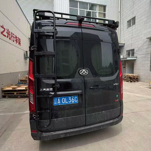 大通V90车顶行李架爬梯