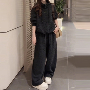 韩系连帽时尚套装女2025冬装新款卫衣松紧腰直筒裤休闲两件套潮
