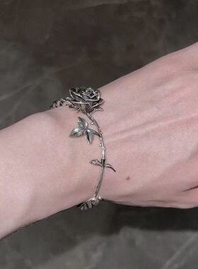 玫瑰手链 欧美个性ins风玫瑰花手链手环忧郁的金属手链