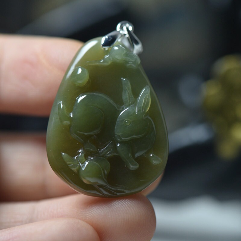 翡翠玉石A货生肖兔子 正品玉器小款玉兔子挂件珠宝首饰保真送证书