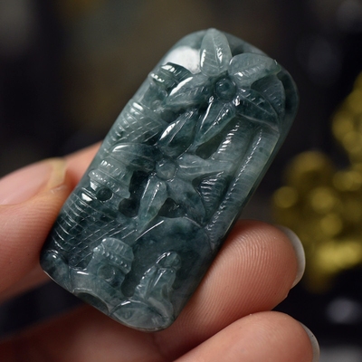 翡翠飘花山水玉牌吊坠 缅甸A货山水颈饰挂件四会雕工 支持复检