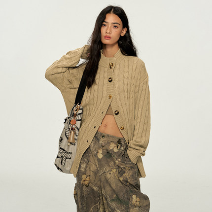 【XSPACE】Dpercent｜双色混纺经典立体平纹金属扣宽松毛衣开衫