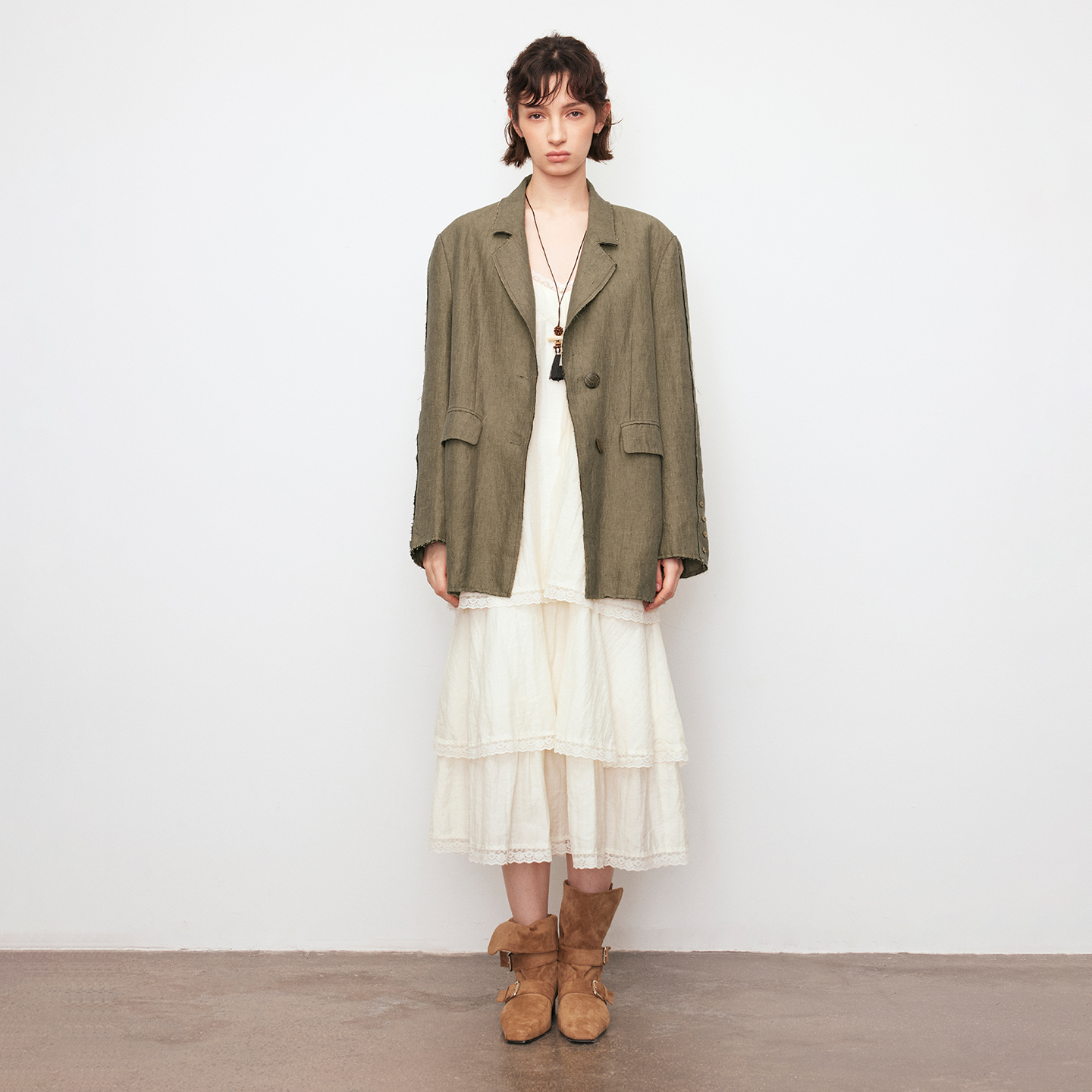 【XSPACE】Dpercent丨亚麻经典宽肩牛角扣平驳领宽松休闲西装外套