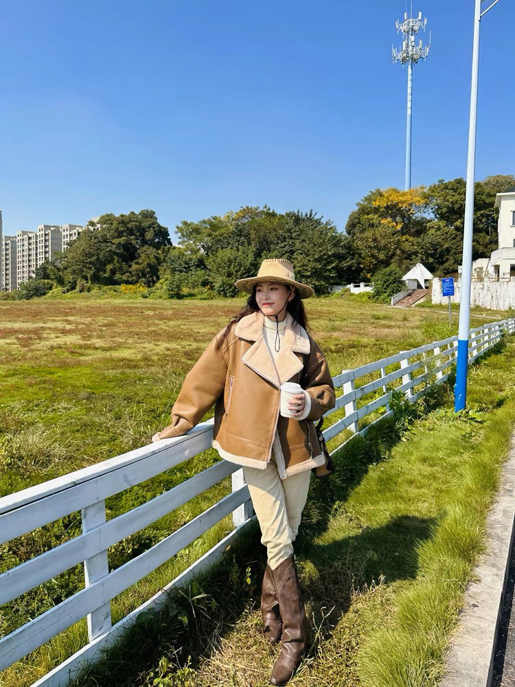 冬季新款女装羊毛羊剪绒皮毛一体皮草加厚简约年轻羊羔毛外套