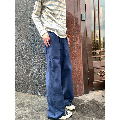 磁吸翻扣靛蓝染水洗直筒牛仔裤