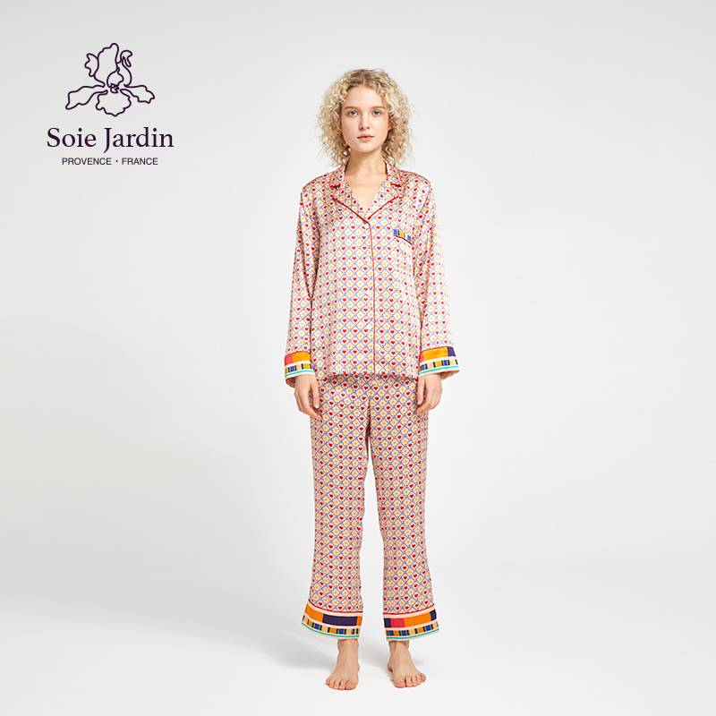 爱心热卖款经典复古送礼礼盒真丝