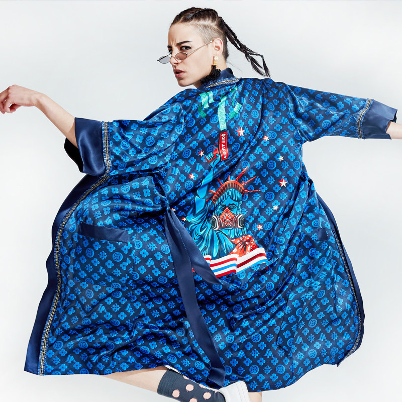 soie jardin 5#自由女神 Kzeng原版插画真丝印花男女同款长袍睡袍