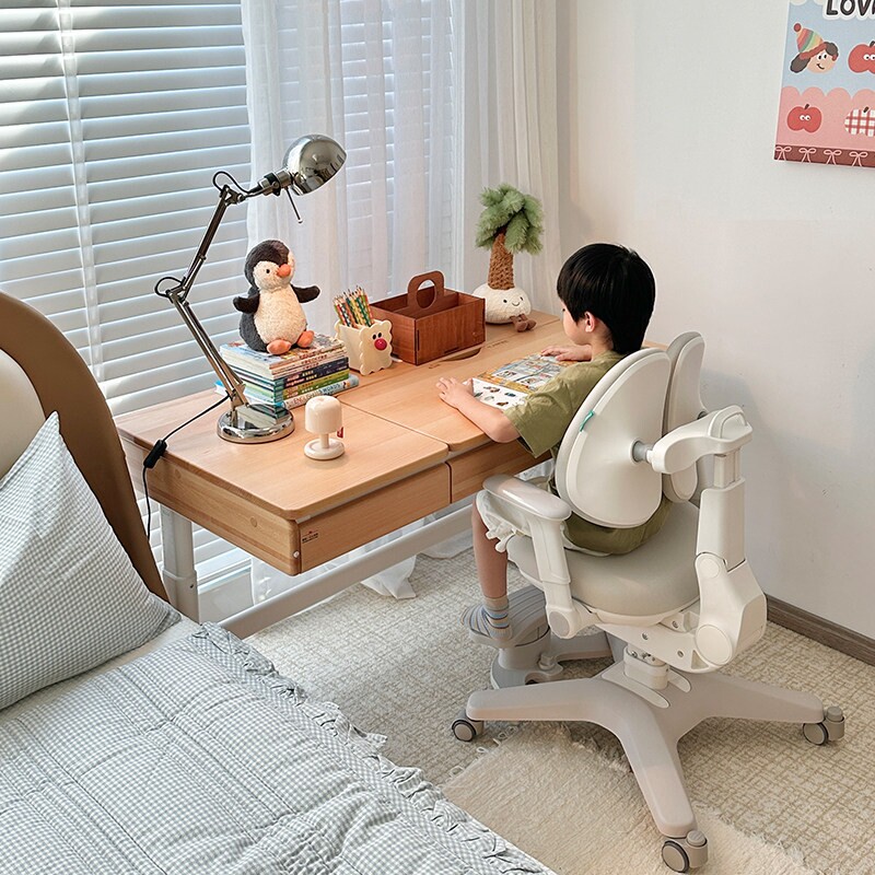 黑白调S2儿童学习桌儿童书桌纯实木可升降写字桌家用课桌椅套装