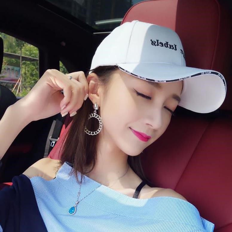 run Duckbill Bright red girl canvas Wild section Summer lady spring and autumn Large head Hat girl student Large canopiesin the Sports/Yoga/Fitness/Fans supplies , Swim , Swimming equipment , Visor/Beach hat  category - from Buy2taobao.com to provide professional Taobao agent buy service