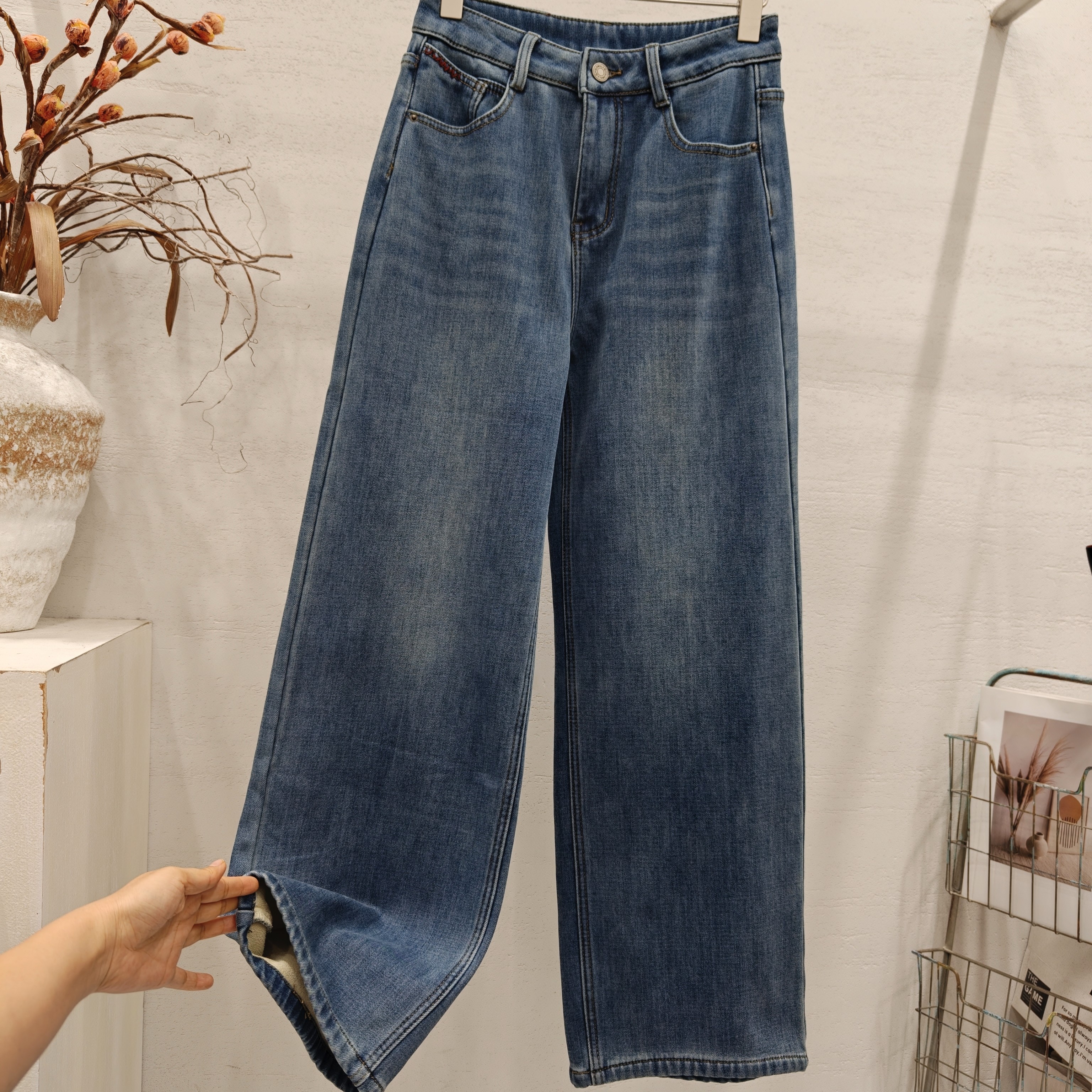 欧货高品质四面弹加绒直筒牛仔裤女2025冬季高腰宽松显瘦阔腿长裤