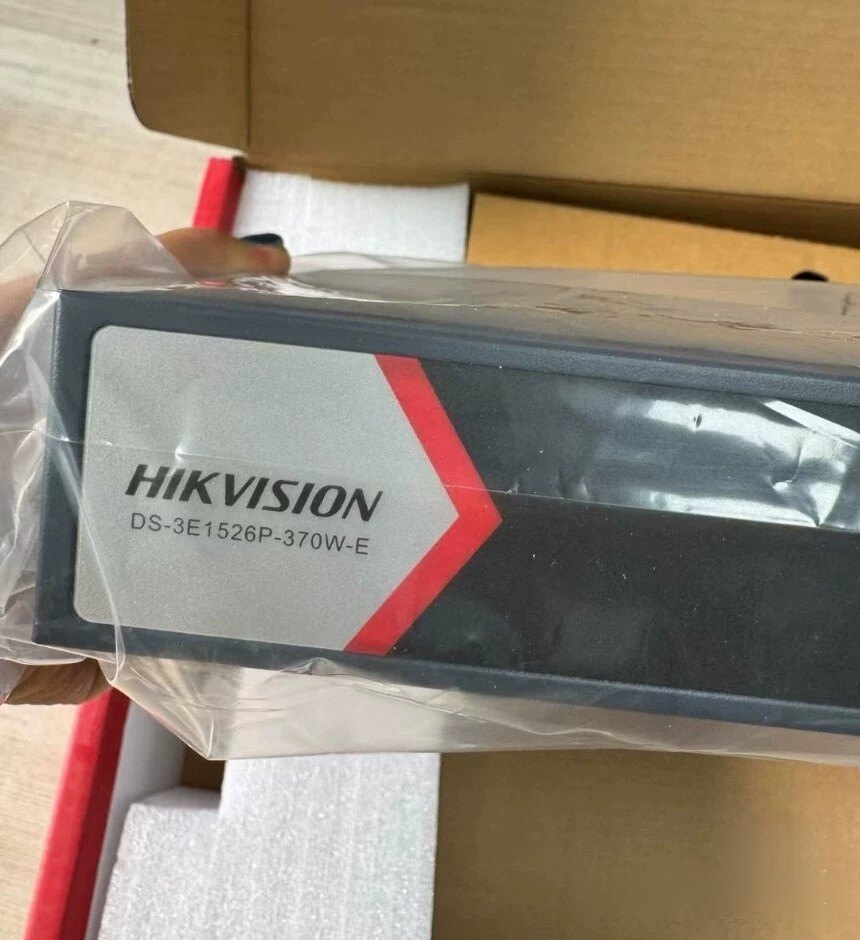 海康DS-3E1526P-370W-E 全千兆26口POE交换机云管3E1526SP-180W-E