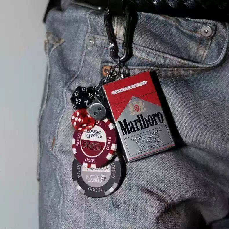 挂件裤链腰链便携烟灰盒钥匙扣挂件裤链腰链便携烟灰盒钥匙扣配饰,饰品/流行首饰/时尚饰品新,其它首饰,淘宝优惠券,粉丝福利购,淘宝优惠卷