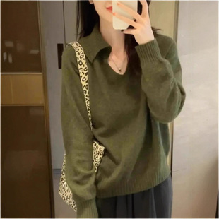 橄榄绿色质感套头毛衣女秋冬新款韩版小众设计感翻领针织衫上衣