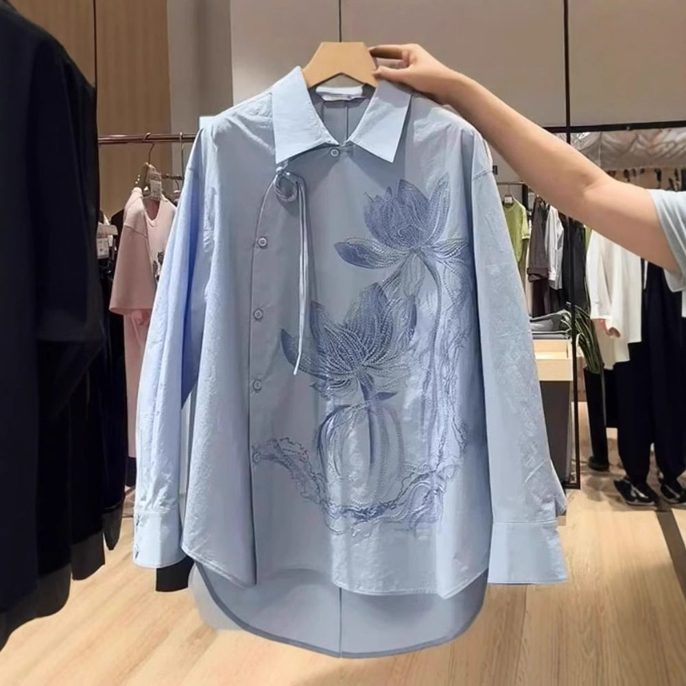 2025年春新款新中式国风蓝色印花衬衫女设计感小众别致上衣衬衣