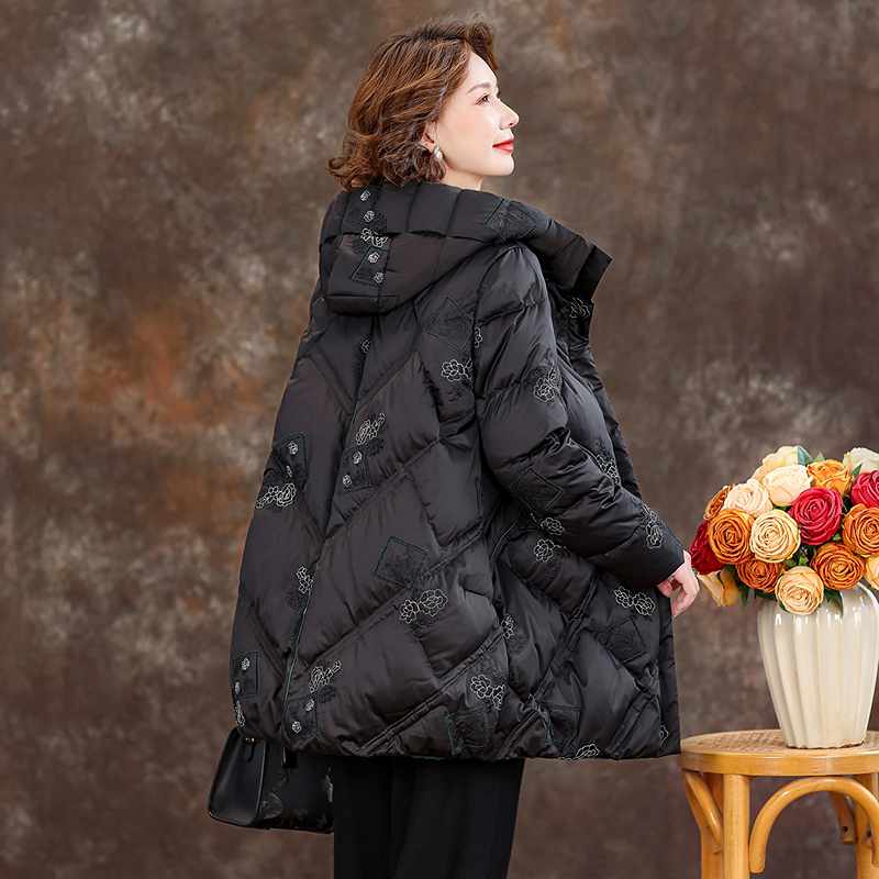 齐黛鹅绒服官方旗舰店正品女品牌2025冬季新款连帽加厚羽绒服外套