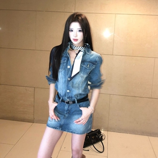 已出货 气质翻领牛仔裙女春秋纽扣设计感显瘦简约连衣裙 巴黎腔调