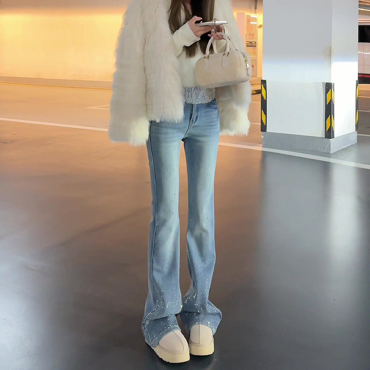 浅蓝色烫钻微喇牛仔裤女2025秋冬加绒加厚高腰显瘦小个子马蹄裤子,女装/女士精品,大码裤装,淘宝优惠券,粉丝福利购,淘宝优惠卷