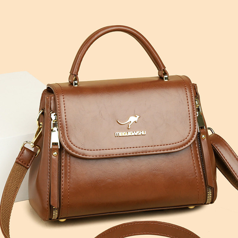 品牌真皮斜挎包小方包女士2025新款小包包时尚女包手提单肩包牛皮