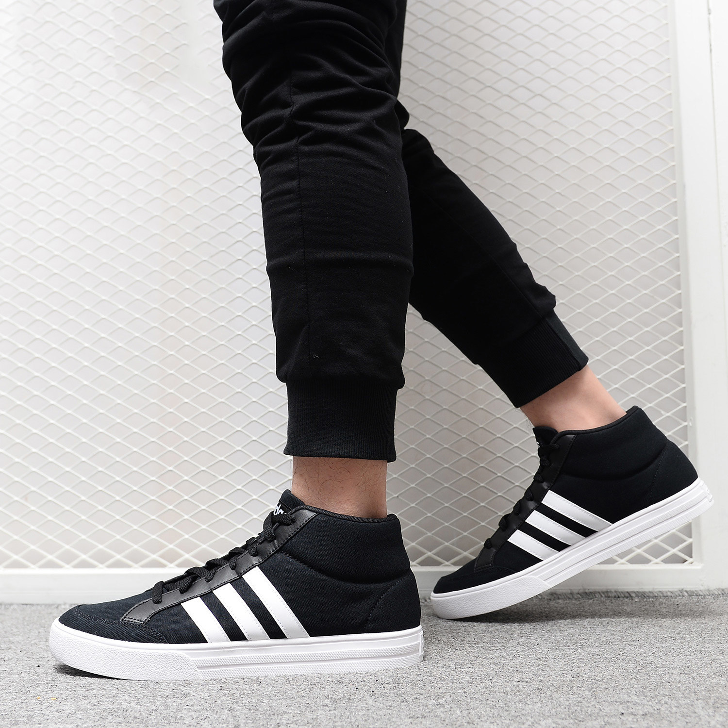 Adidas/阿迪达斯正品 男子新款春夏场下运动休闲篮球鞋 BB9893