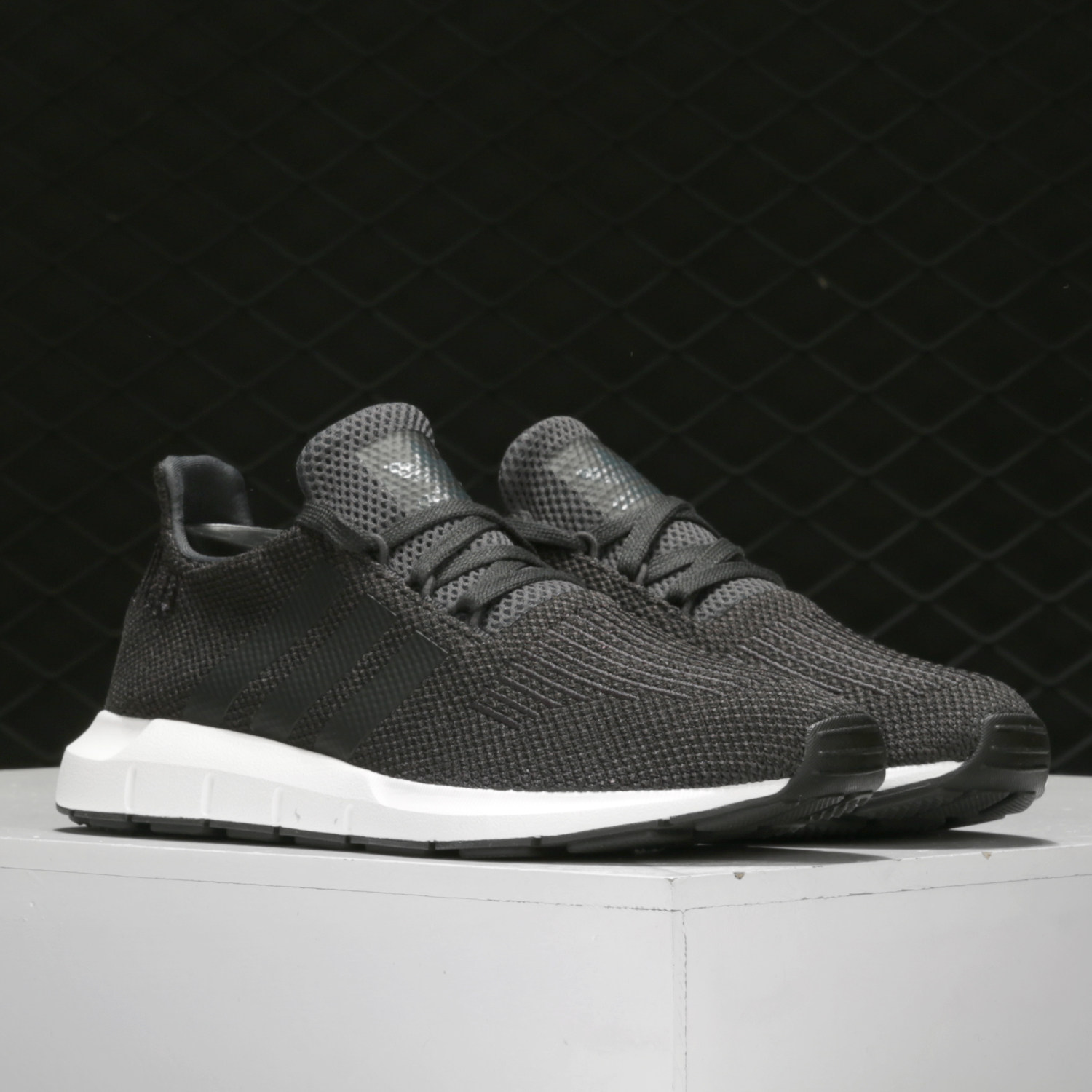 Adidas/阿迪达斯男子跑步鞋