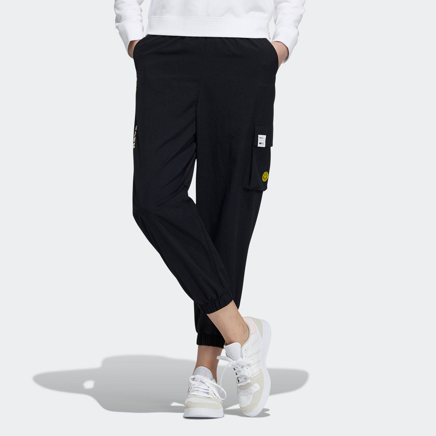 Adidas/阿迪达斯正品Neo SMILEY笑脸联名女子运动长裤HE7950