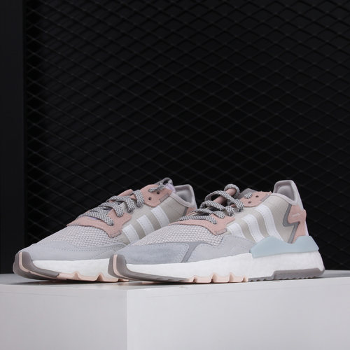 Adidas/阿迪达斯女子运动休闲鞋