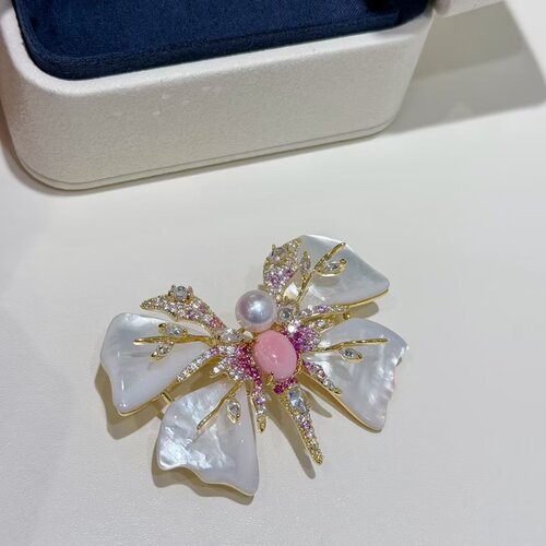 天然珍珠精工蝴蝶造型胸花胸花