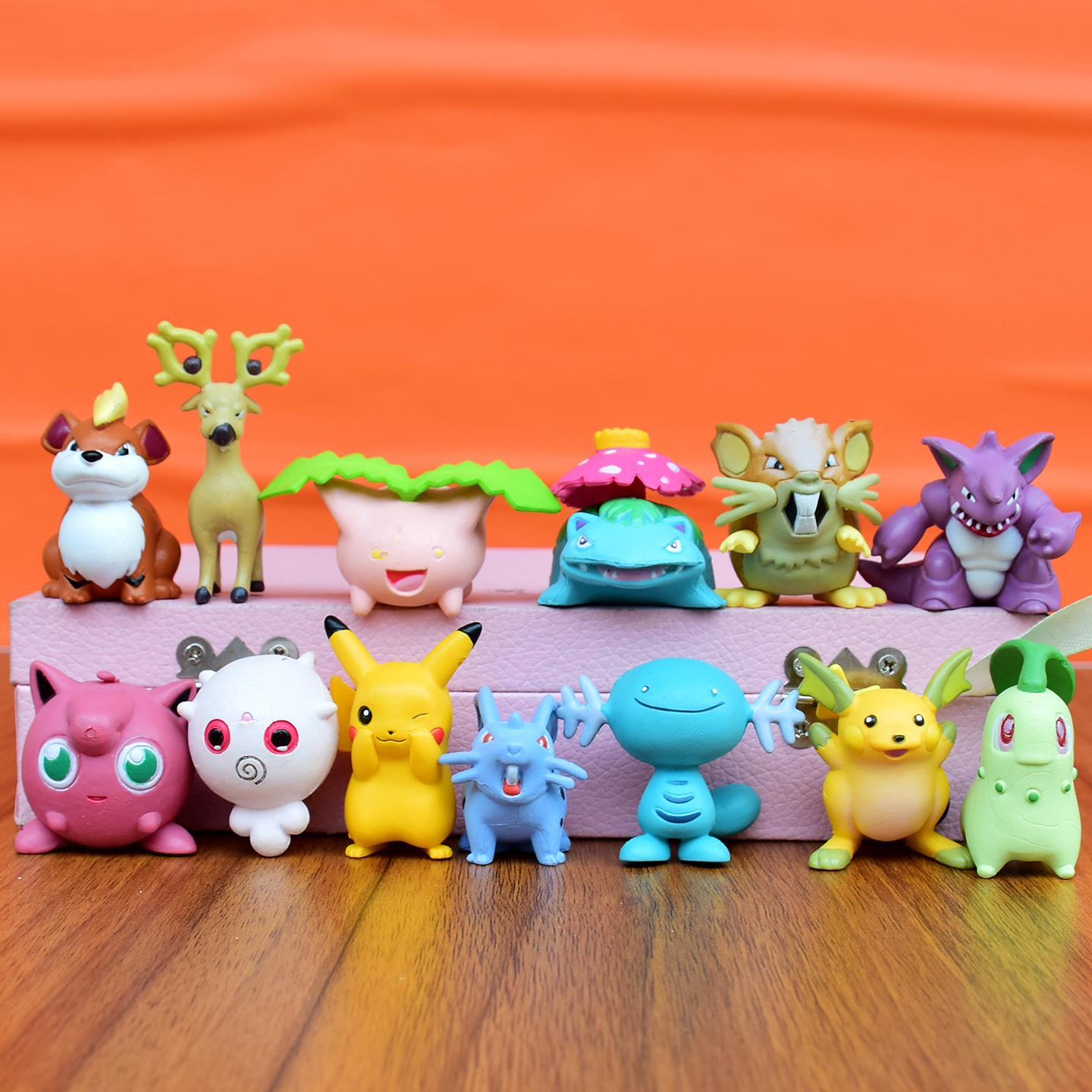 宠物小精灵手办皮卡丘摆件玩具