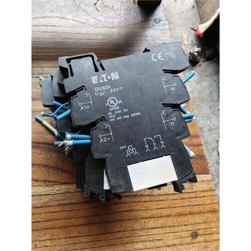 EATONXRU1D24继电器底座