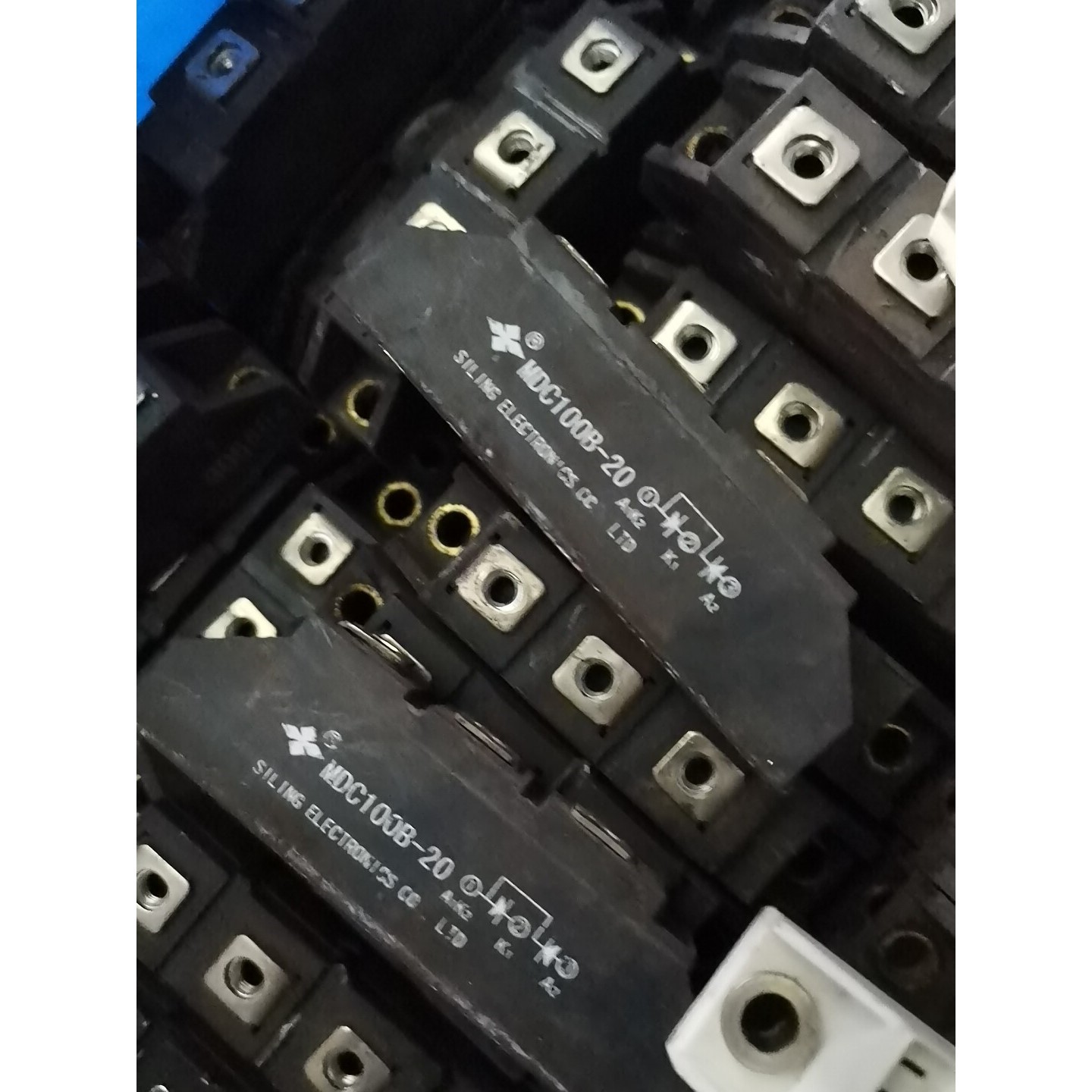 MDC100B-20 MDC100B-16  MDC100B