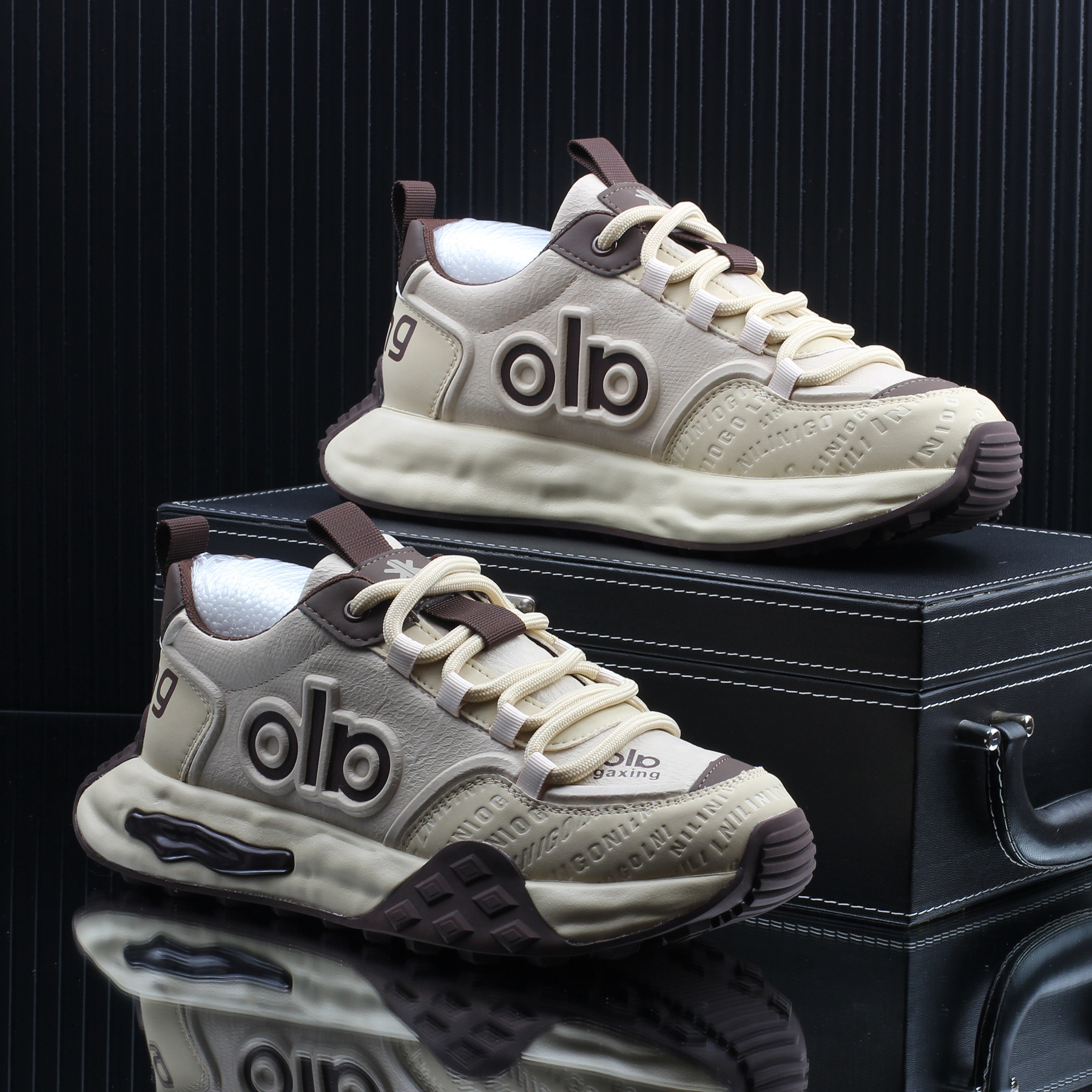 高级感潮牌运动休闲加绒阿甘鞋男