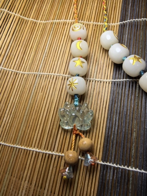 云开绳艺-白玉菩提日月星辰禾木马上有钱桃木珠流光溢彩股线挂饰