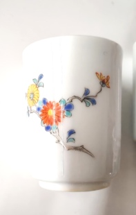 日本有田烧福字款柿右卫门彩绘小杯五只,标价为一只,一套带木盒