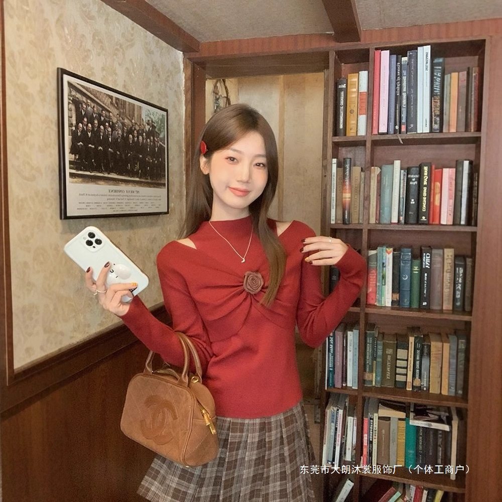 法式优雅立体花朵假两件长袖露肩设计针织衫新款设计修身高领上衣