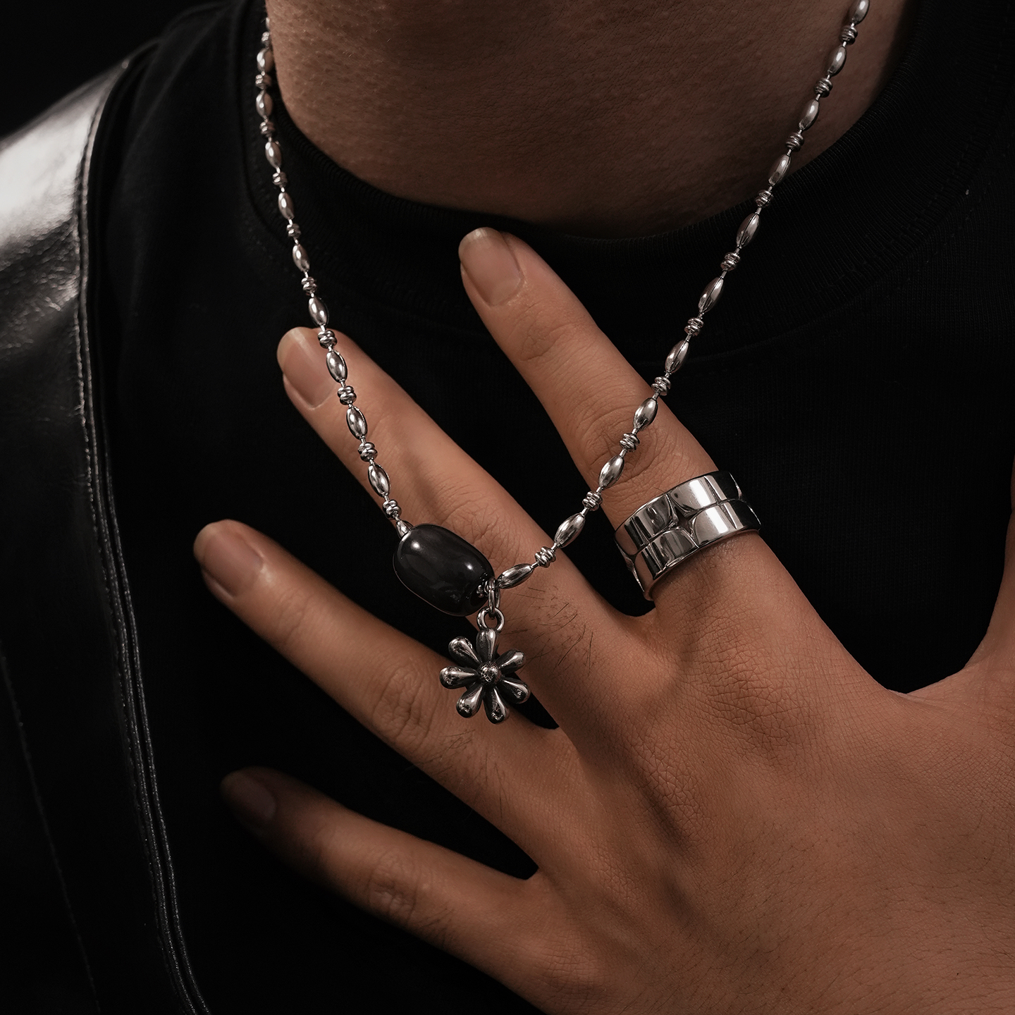 新中式小雏菊花朵吊坠男女项链