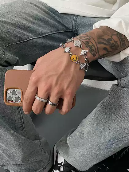 Saz 2024 New Original Design Smiley Face Patchwork Bracelet Cuban Diamond-Encrusted Planet Hip-Hop Bracelet Titanium Steel Accessories