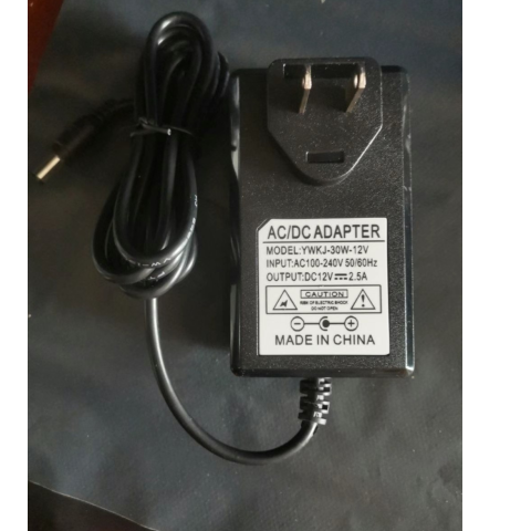 适用于 ZL-E036W1202500CN01 电源适配器 充电器 12V2600mA