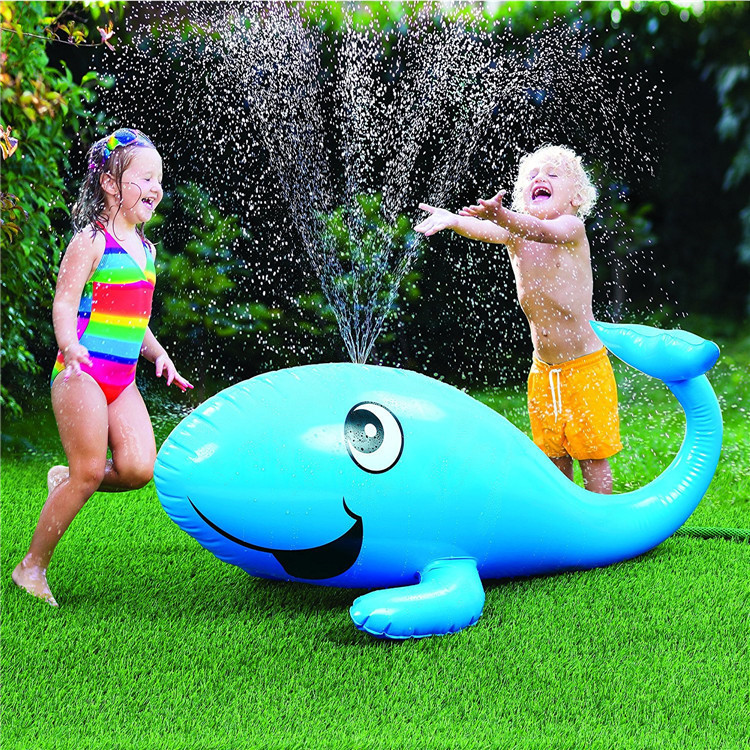 充气喷水玩具草坪戏水夏日玩水