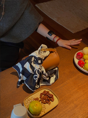 ABow四季立体复古印花百搭丝巾