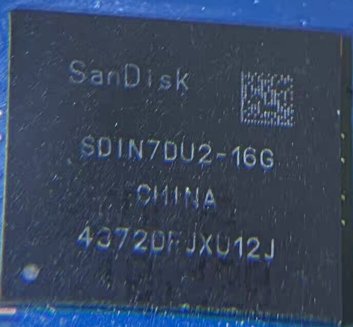 原装SDIN7DU2-16G EMMC16Gb BGA153 4.41字库储存器芯片图片