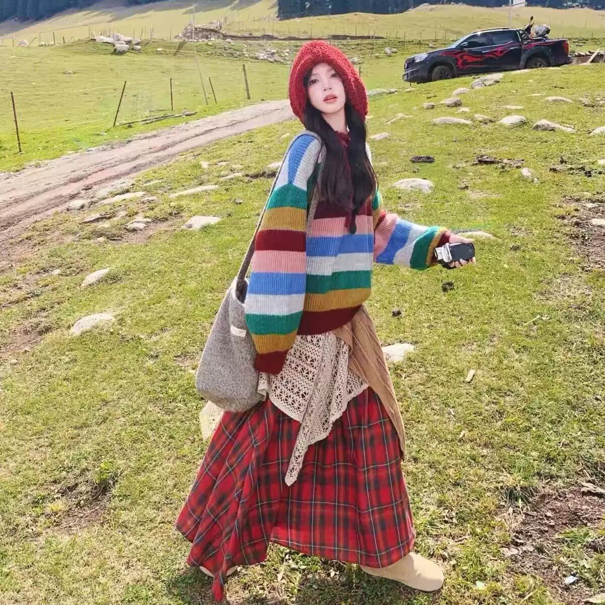 多巴胺撞色条纹针织毛衣女秋季两件套复古民族风旅行半身裙套装
