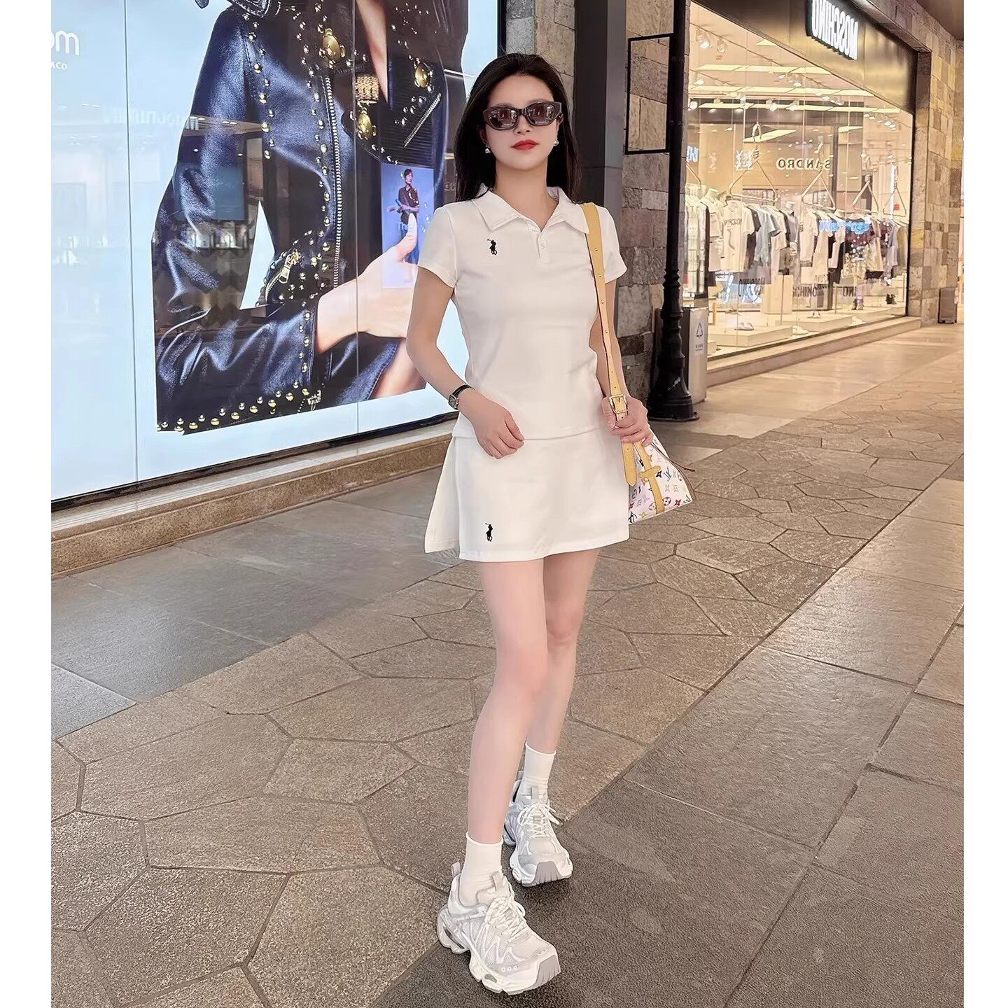 时尚休闲网球服套装女夏季新款绝美修身白色短袖POLO衫短裙两件套